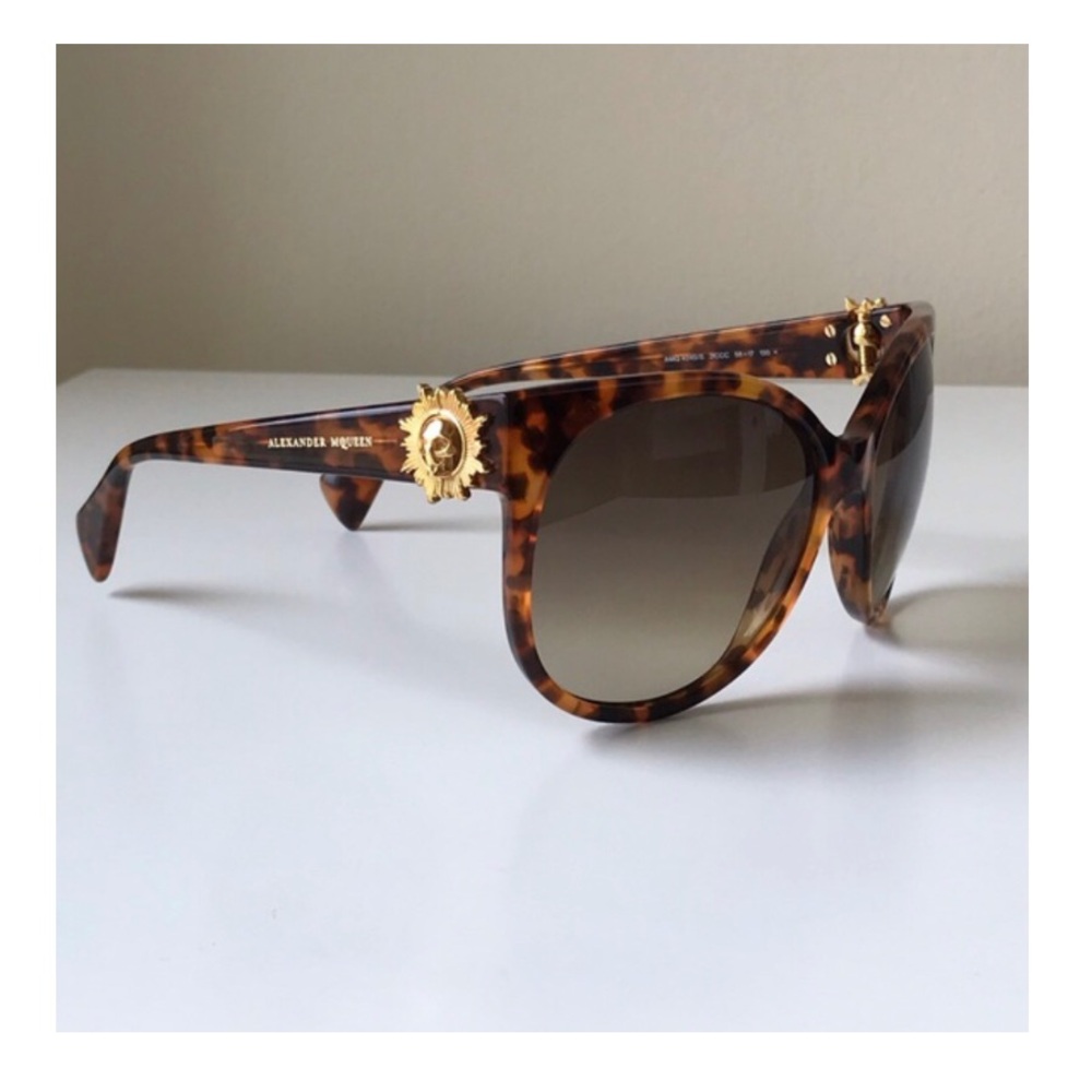 Alexander McQueen Tortoiseshell Gold Skull Sunglasses